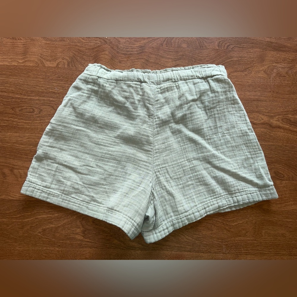 GAP Light olive Women’s Gauze Pull-On Shorts - Picture 5 of 6